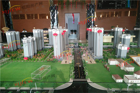 春秋阁北区五楼三室精装两室朝阳